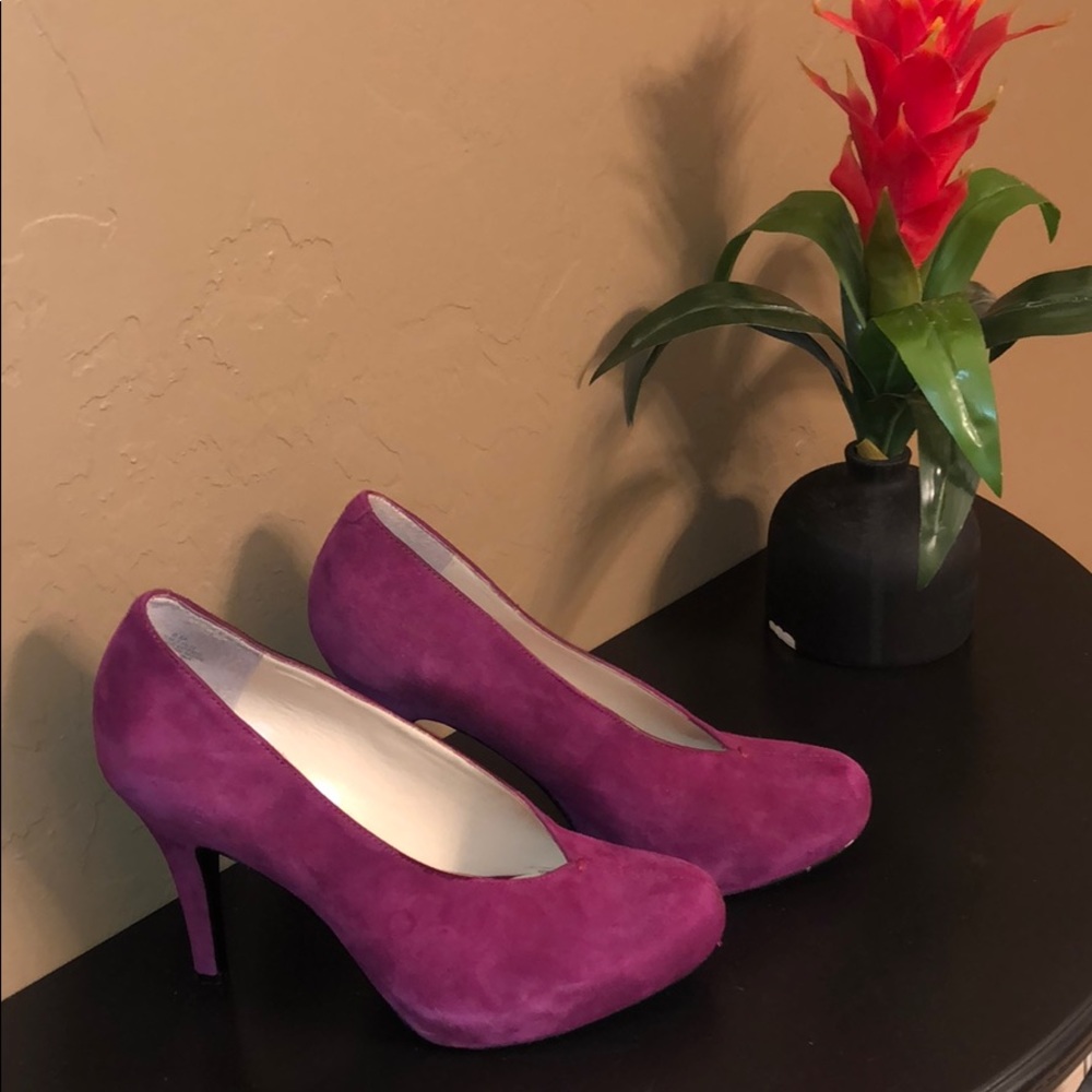 Suede Nine West heels